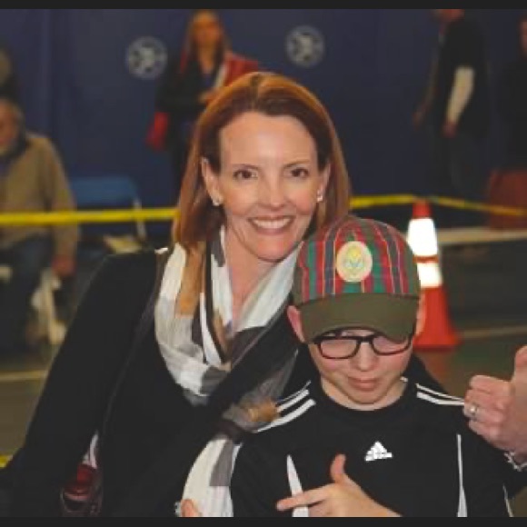 Meet your Posher, Jennifer - Picture 1 of 7